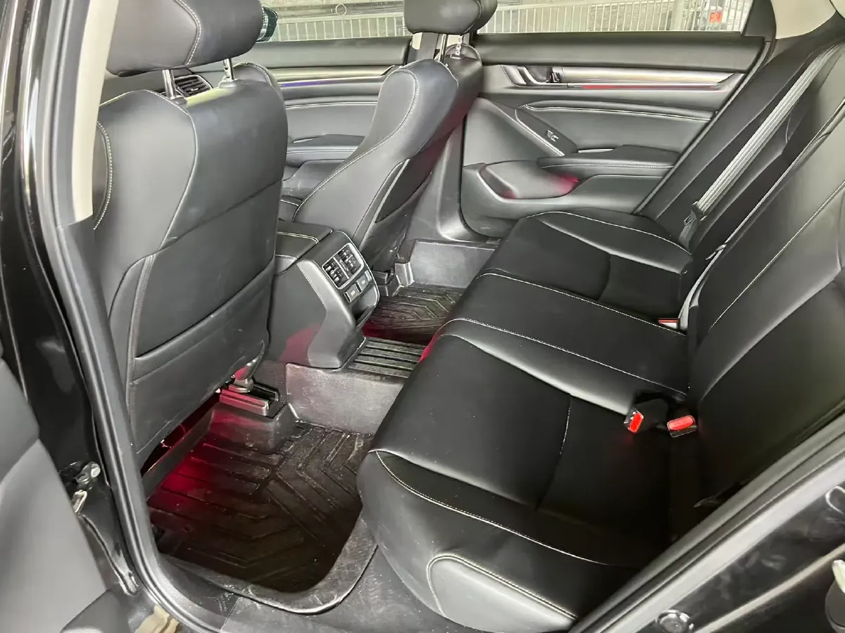 2022 Honda Accord 1.5T 194HP L4 CVT,autocango,china used car exporter,china ev exporter,chinese used car exporter,chinese used ev exporter