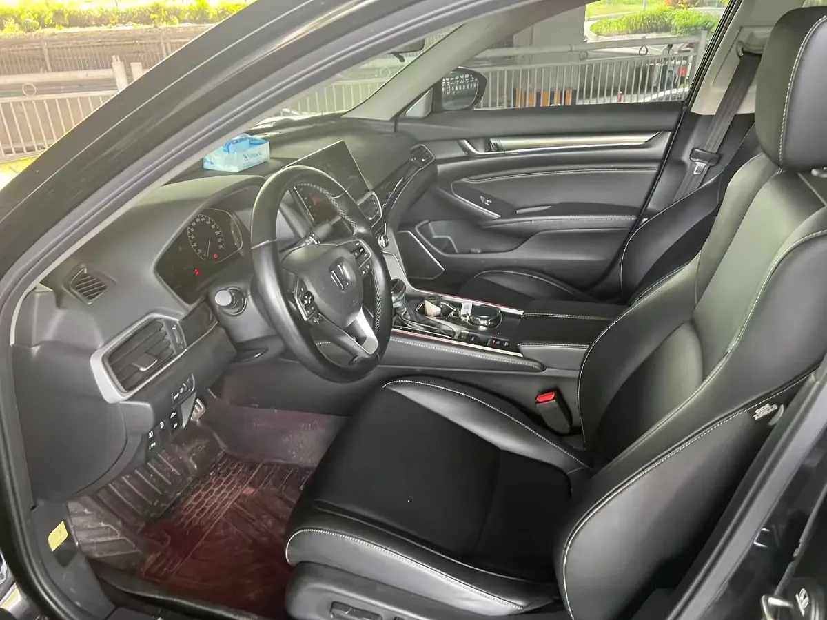2022 Honda Accord 1.5T 194HP L4 CVT,autocango,china used car exporter,china ev exporter,chinese used car exporter,chinese used ev exporter