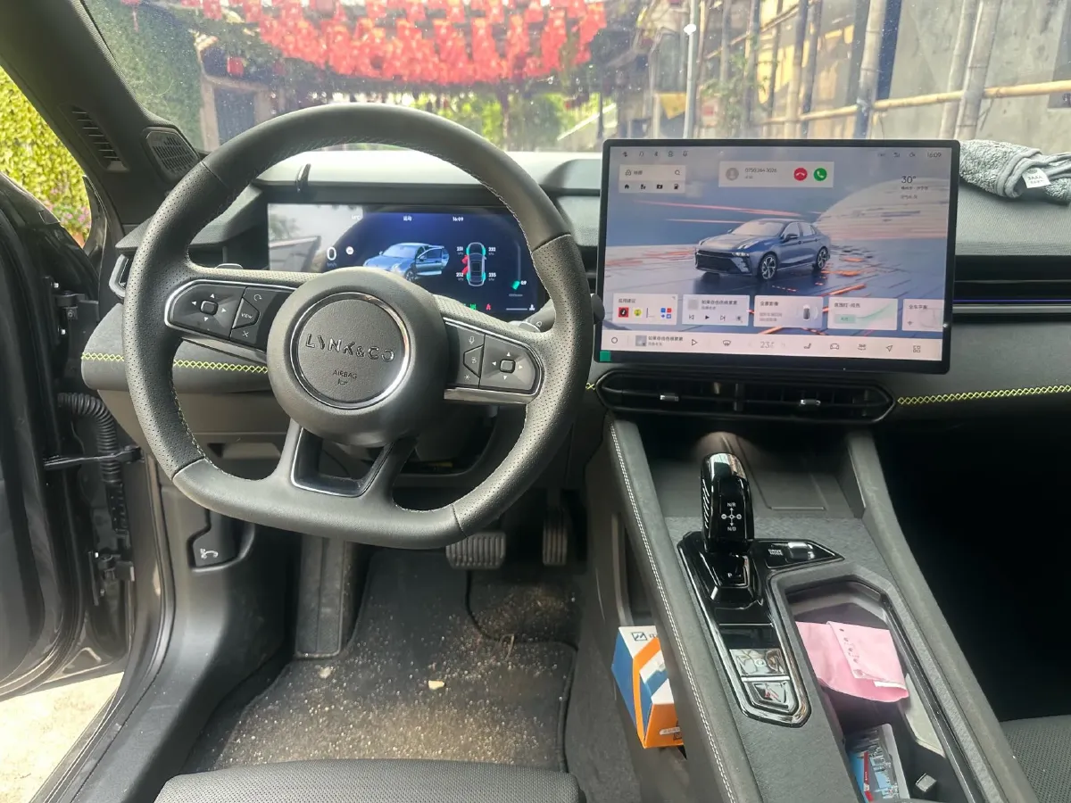 2025 LYNK&CO 03 1.5T 181HP L4 7DCT,autocango,china used car exporter,china ev exporter,chinese used car exporter,chinese used ev exporter