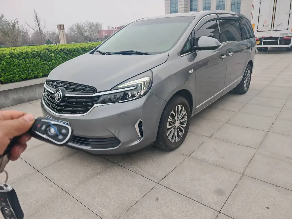 2021 Buick GL8 2.0T 237HP L4 9AT,autocango,china used car exporter,china ev exporter,chinese used car exporter,chinese used ev exporter