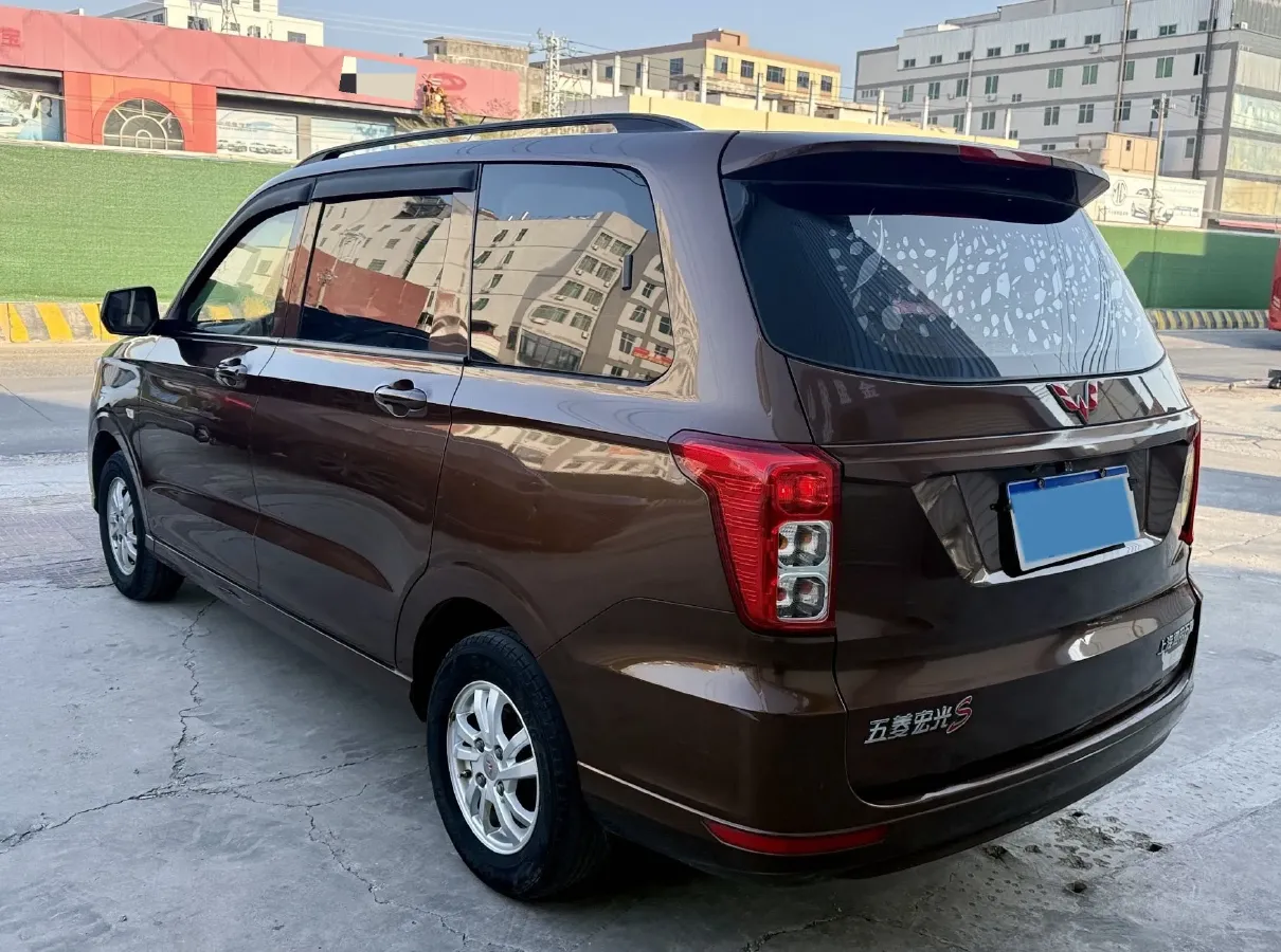 2019 WuLing HongGuang 1.5L 99HP L4 6MT,autocango,china used car exporter,china ev exporter,chinese used car exporter,chinese used ev exporter