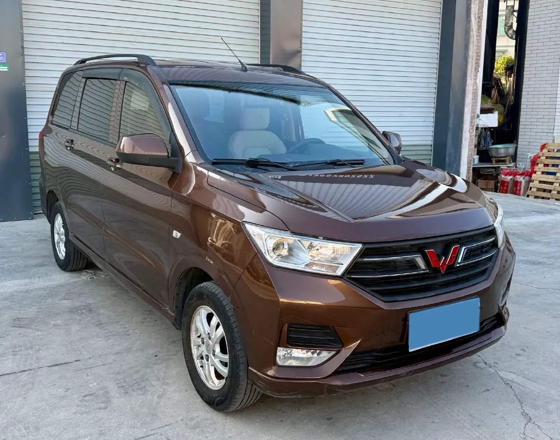 2019 WuLing HongGuang 1.5L 99HP L4 6MT,autocango,china used car exporter,china ev exporter,chinese used car exporter,chinese used ev exporter