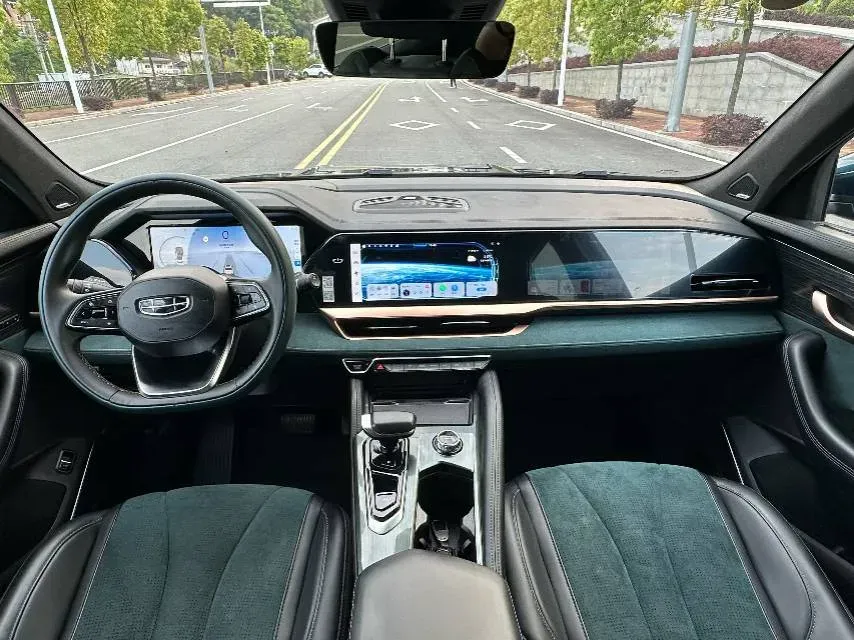 2021 Geely Monjaro 2.0T 218HP L4 7DCT,autocango,china used car exporter,china ev exporter,chinese used car exporter,chinese used ev exporter