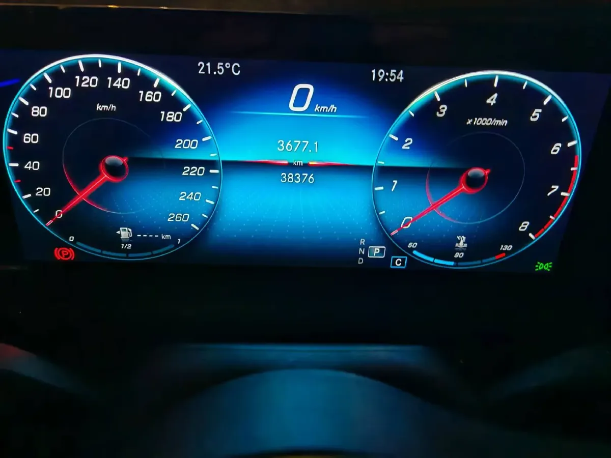 2020 Mercedes-Benz GLA Class 1.3T 163HP L4 7DCT,autocango,china used car exporter,china ev exporter,chinese used car exporter,chinese used ev exporter