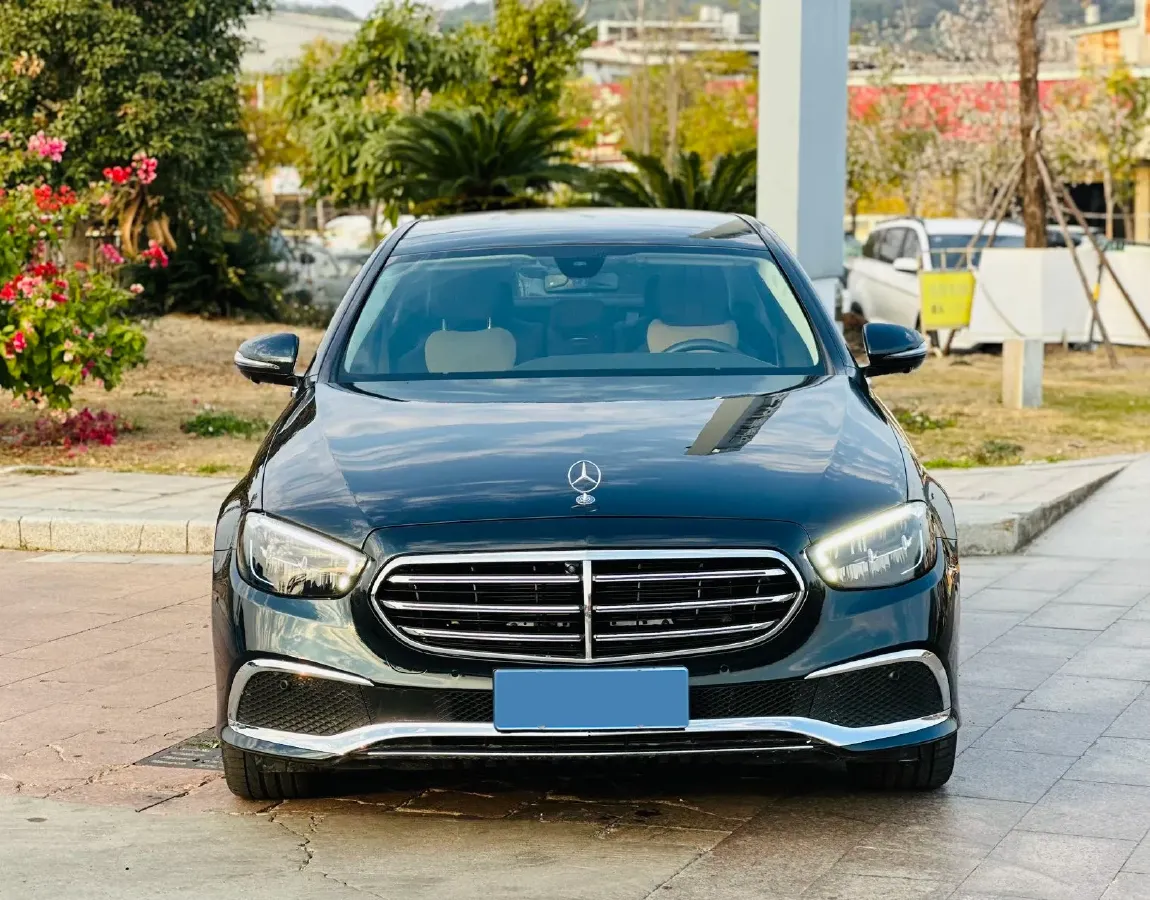 2022 Mercedes-Benz E Class 2.0T 197HP L4 9AT,autocango,china used car exporter,china ev exporter,chinese used car exporter,chinese used ev exporter