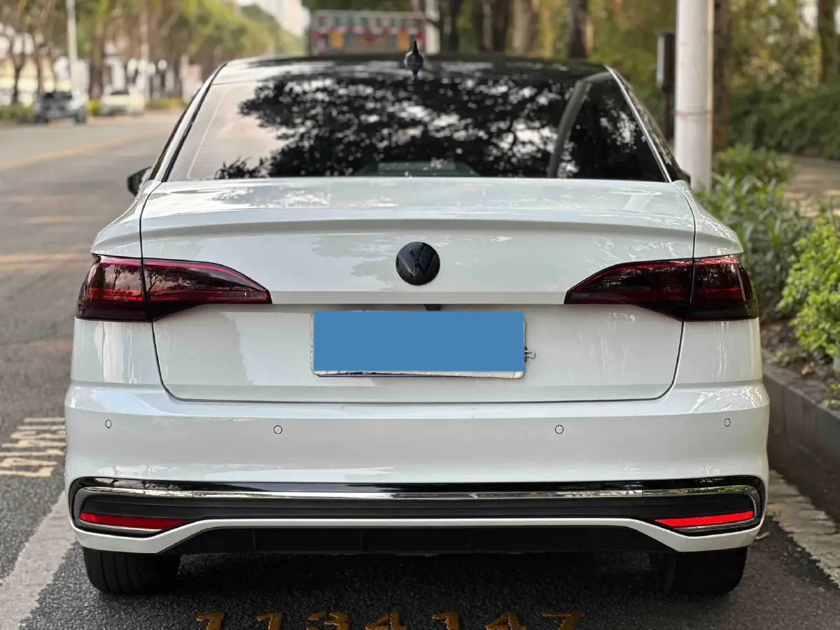 2023 Volkswagen Bora 1.2T 116HP L4 7DCT,autocango,china used car exporter,china ev exporter,chinese used car exporter,chinese used ev exporter