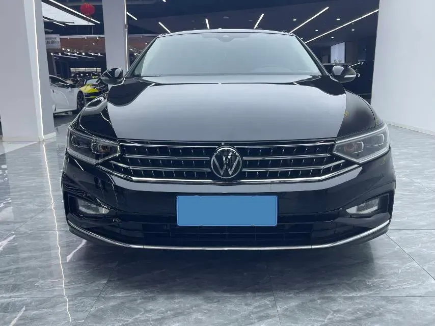 2023 Volkswagen Magotan 2.0T 186HP L4 7DCT,autocango,china used car exporter,china ev exporter,chinese used car exporter,chinese used ev exporter