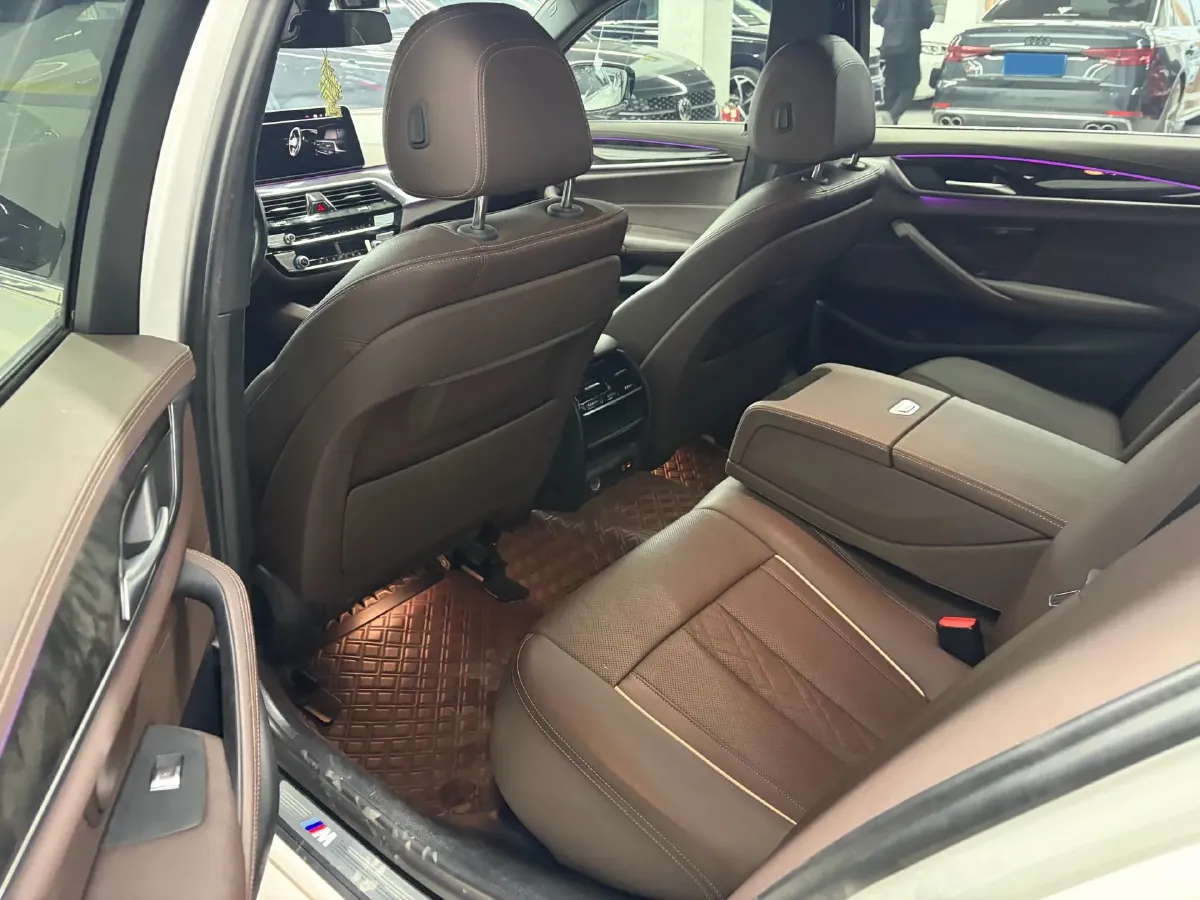 2021 BMW 5 Series 2.0T 184HP L4 8AT,autocango,china used car exporter,china ev exporter,chinese used car exporter,chinese used ev exporter