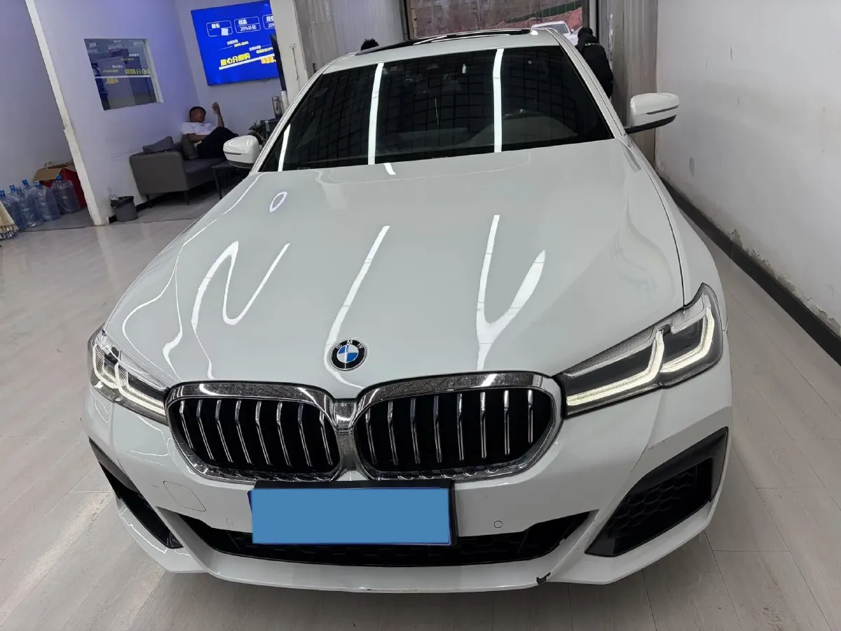 2021 BMW 5 Series 2.0T 184HP L4 8AT,autocango,china used car exporter,china ev exporter,chinese used car exporter,chinese used ev exporter