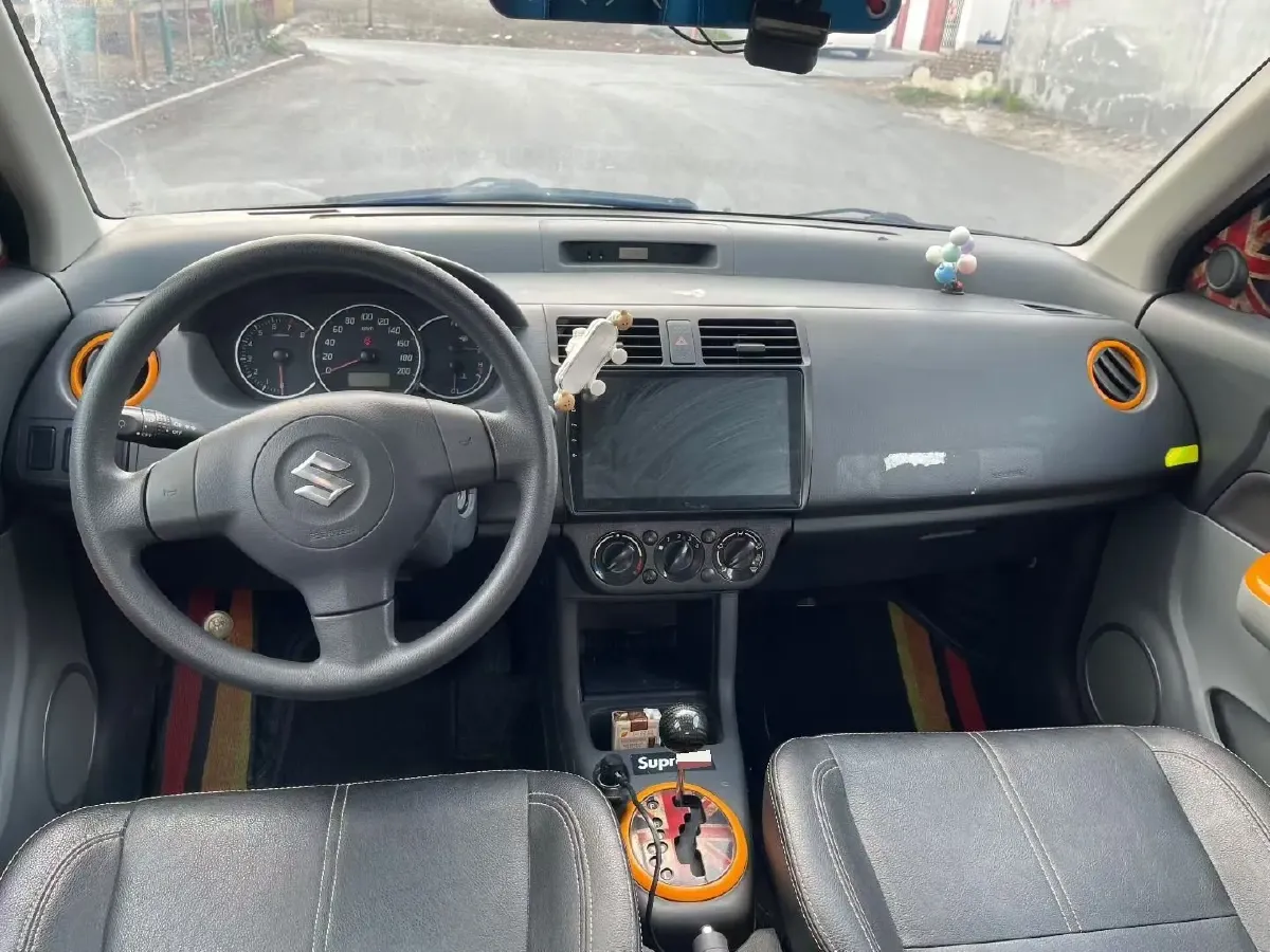 2016 Suzuki Swift 1.5L 103HP L4 4AT,autocango,china used car exporter,china ev exporter,chinese used car exporter,chinese used ev exporter