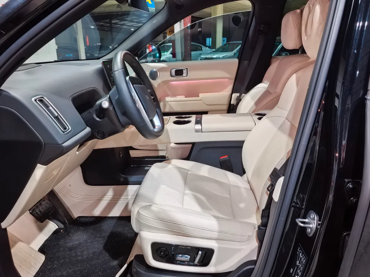 2024 Li L9 Range Extended 154HP REEV 52.3KWH,autocango,china used car exporter,china ev exporter,chinese used car exporter,chinese used ev exporter