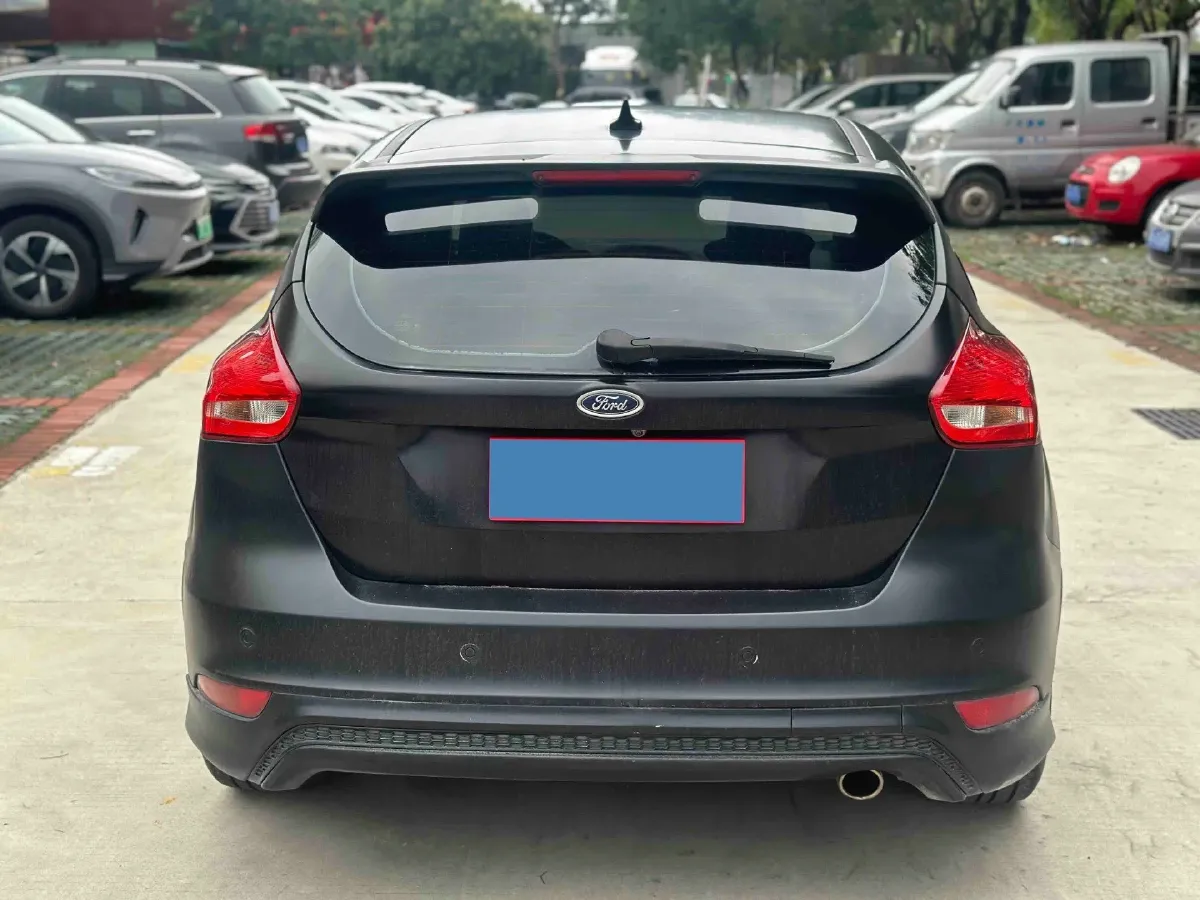 2017 Ford Focus 1.5T 181HP L4 6AT,autocango,china used car exporter,china ev exporter,chinese used car exporter,chinese used ev exporter