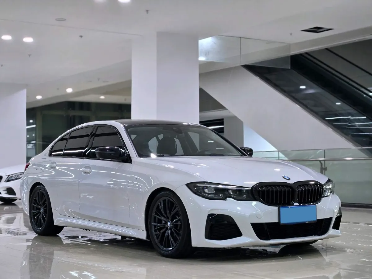 2022 BMW 3 Series 2.0T 258HP L4 8AT,autocango,china used car exporter,china ev exporter,chinese used car exporter,chinese used ev exporter
