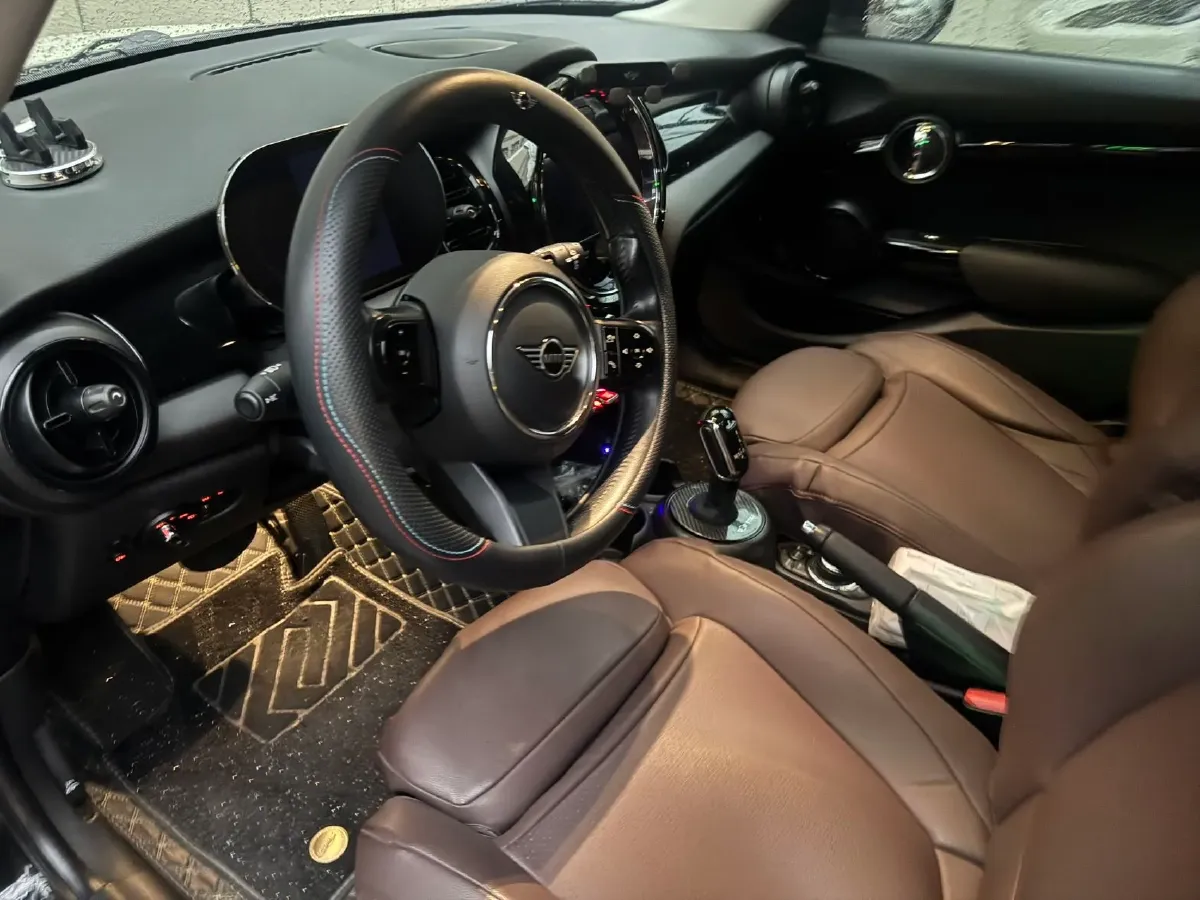 2021 MINI MINI 1.5T 136HP L3 7DCT,autocango,china used car exporter,china ev exporter,chinese used car exporter,chinese used ev exporter