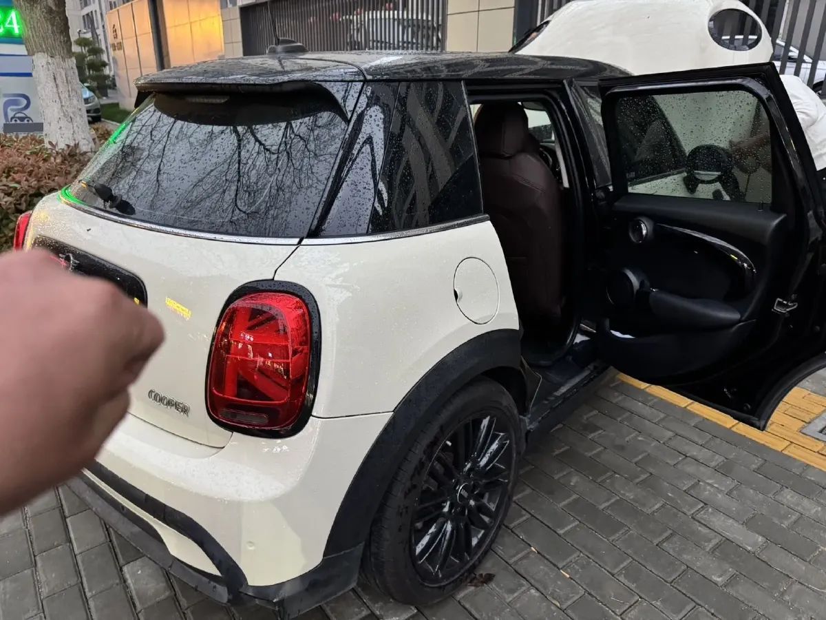 2021 MINI MINI 1.5T 136HP L3 7DCT,autocango,china used car exporter,china ev exporter,chinese used car exporter,chinese used ev exporter