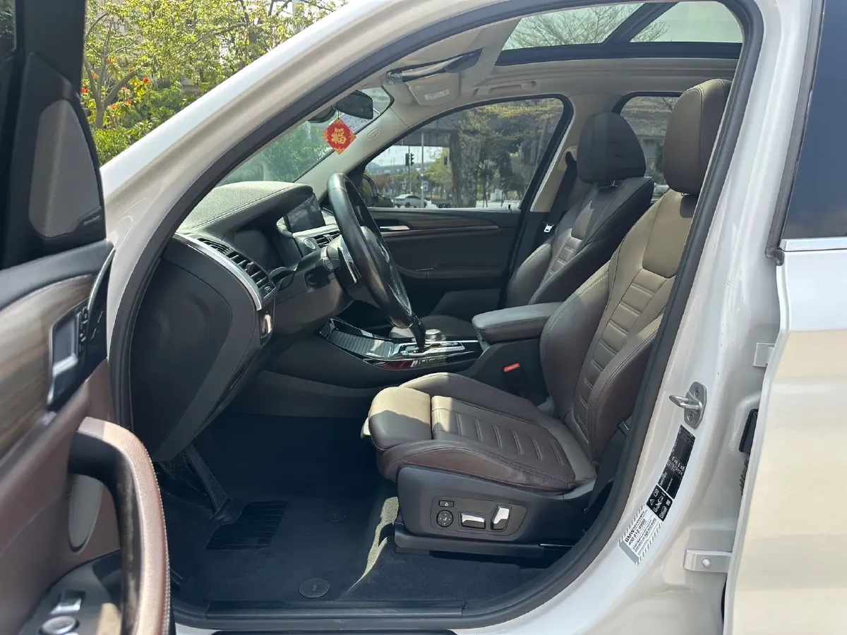 2021 BMW X3 2.0T 224HP L4 8AT,autocango,china used car exporter,china ev exporter,chinese used car exporter,chinese used ev exporter