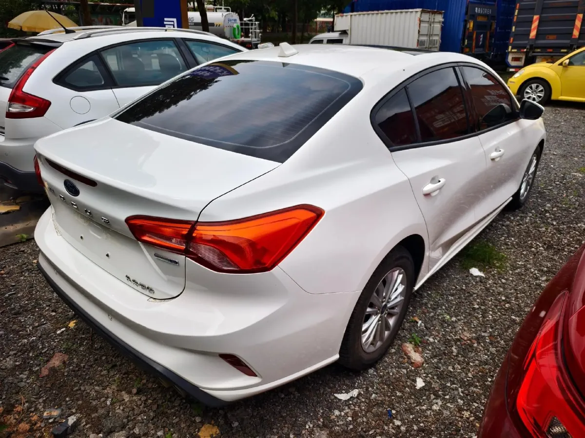 2020 Ford Focus 1.5T 174HP L3 8AT,autocango,china used car exporter,china ev exporter,chinese used car exporter,chinese used ev exporter