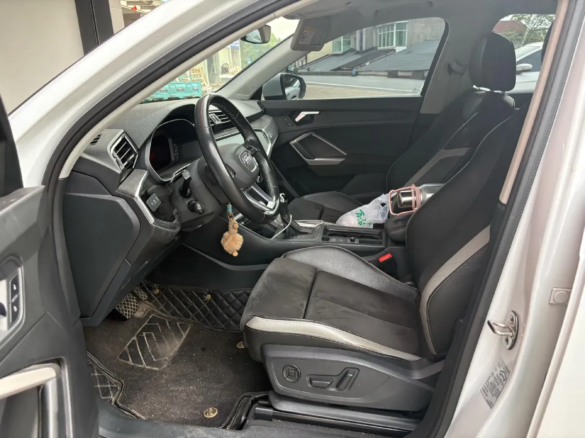 2021 Audi Q3 1.4T 150HP L4 7DCT,autocango,china used car exporter,china ev exporter,chinese used car exporter,chinese used ev exporter