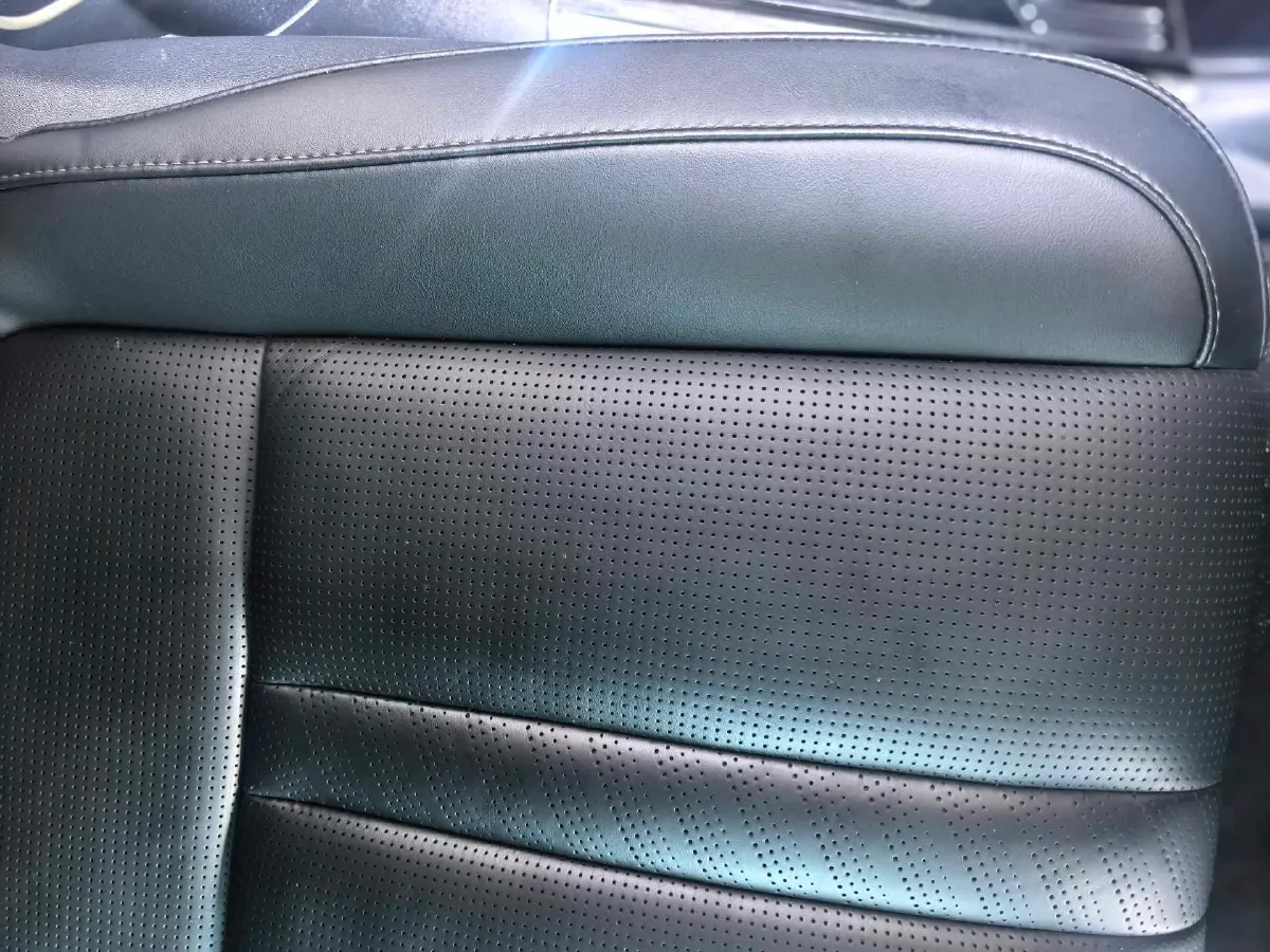 2020 Li ONE Range Extended 131HP REEV 40.5KWH,autocango,china used car exporter,china ev exporter,chinese used car exporter,chinese used ev exporter