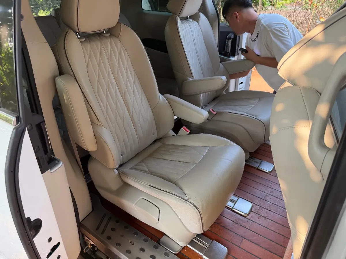 2021 Buick GL8 2.0T 237HP L4 9AT,autocango,china used car exporter,china ev exporter,chinese used car exporter,chinese used ev exporter