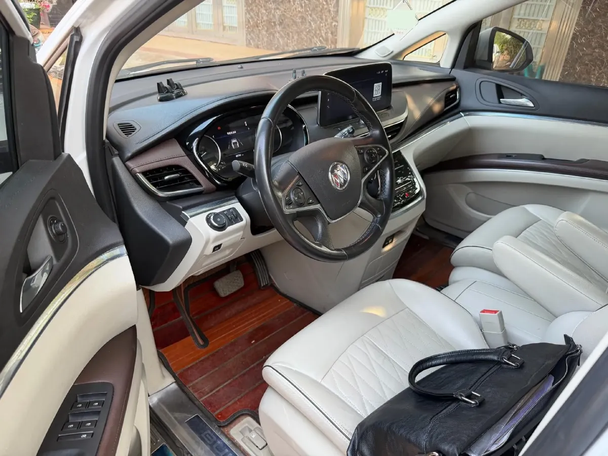 2021 Buick GL8 2.0T 237HP L4 9AT,autocango,china used car exporter,china ev exporter,chinese used car exporter,chinese used ev exporter