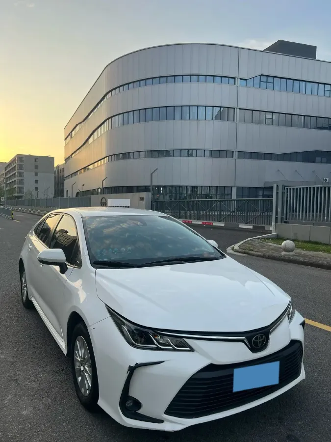 2022 Toyota Corolla 1.8L 98HP L4 E-CVT Hybrid,autocango,china used car exporter,china ev exporter,chinese used car exporter,chinese used ev exporter