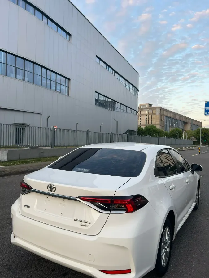 2022 Toyota Corolla 1.8L 98HP L4 E-CVT Hybrid,autocango,china used car exporter,china ev exporter,chinese used car exporter,chinese used ev exporter