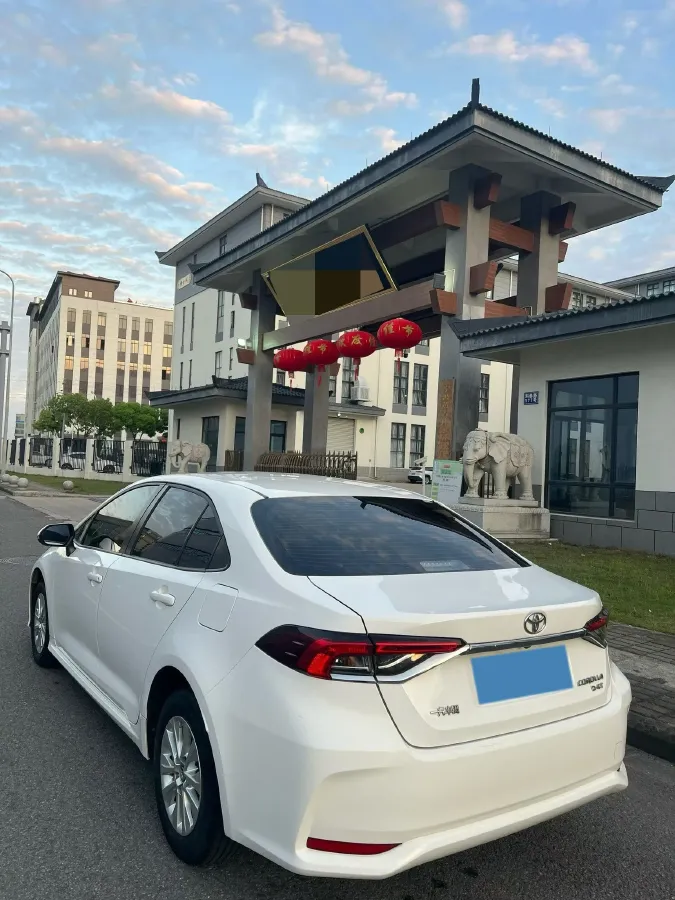 2022 Toyota Corolla 1.8L 98HP L4 E-CVT Hybrid,autocango,china used car exporter,china ev exporter,chinese used car exporter,chinese used ev exporter