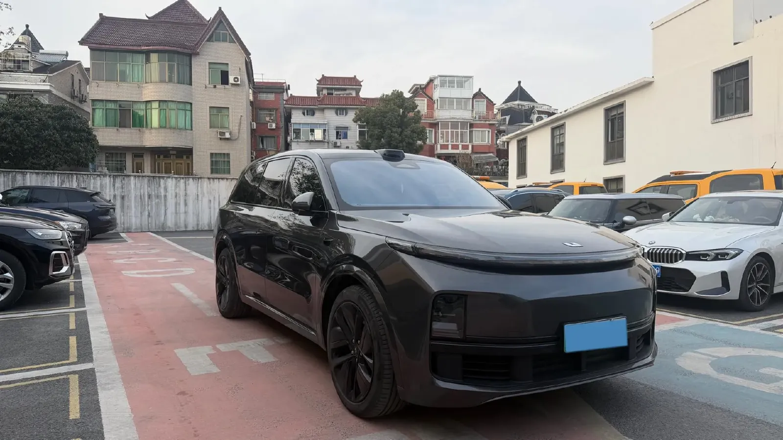 2022 Li L9 Range Extended 154HP REEV 42.6KWH,autocango,china used car exporter,china ev exporter,chinese used car exporter,chinese used ev exporter