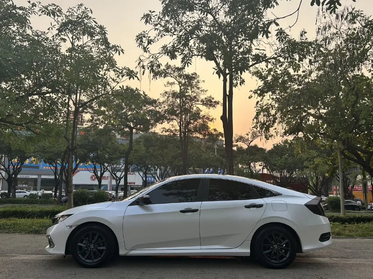 2019 Honda Civic 1.5T 177HP L4 CVT,autocango,china used car exporter,china ev exporter,chinese used car exporter,chinese used ev exporter