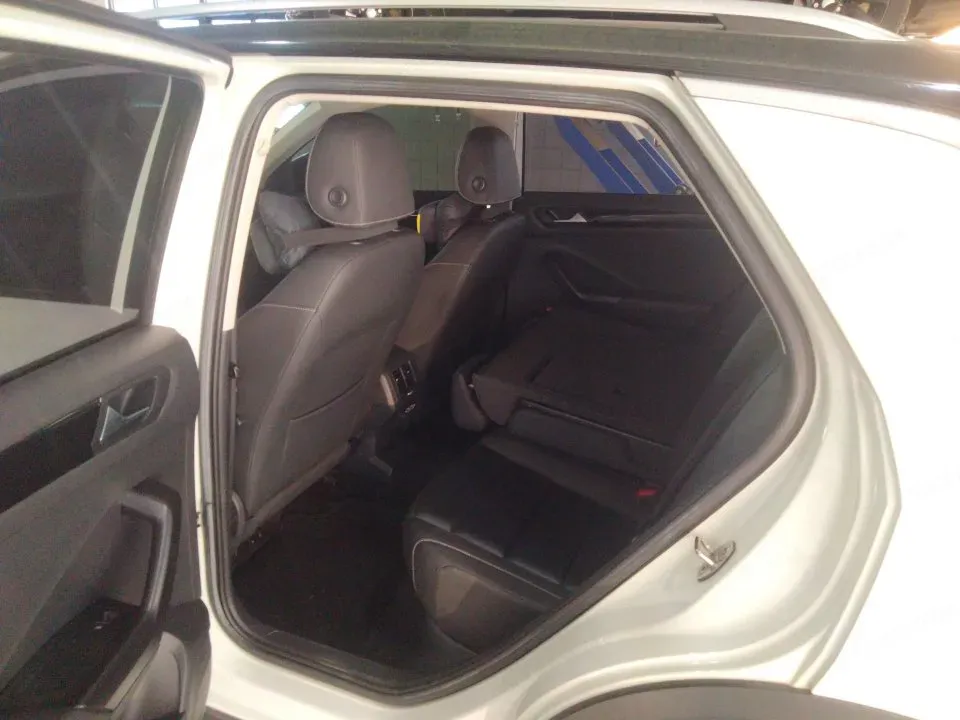 2019 Volkswagen T-Roc 1.4T 150HP L4 7DCT,autocango,china used car exporter,china ev exporter,chinese used car exporter,chinese used ev exporter