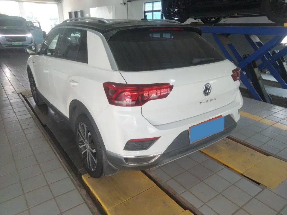 2019 Volkswagen T-Roc 1.4T 150HP L4 7DCT,autocango,china used car exporter,china ev exporter,chinese used car exporter,chinese used ev exporter