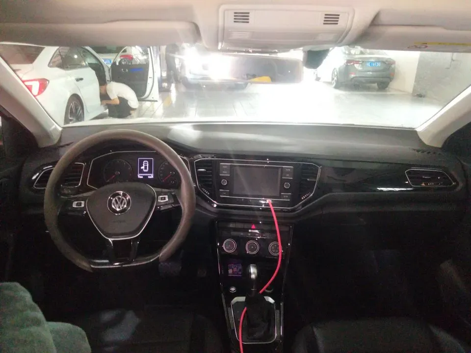 2019 Volkswagen T-Roc 1.4T 150HP L4 7DCT,autocango,china used car exporter,china ev exporter,chinese used car exporter,chinese used ev exporter