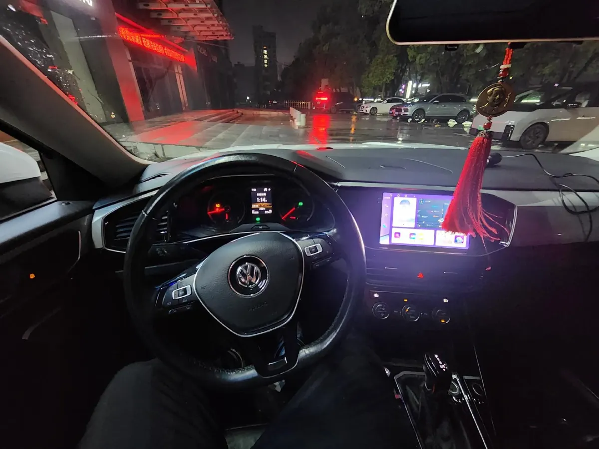 2019 Jeep Cherokee 2.0T 234HP L4 9AT,autocango,china used car exporter,china ev exporter,chinese used car exporter,chinese used ev exporter