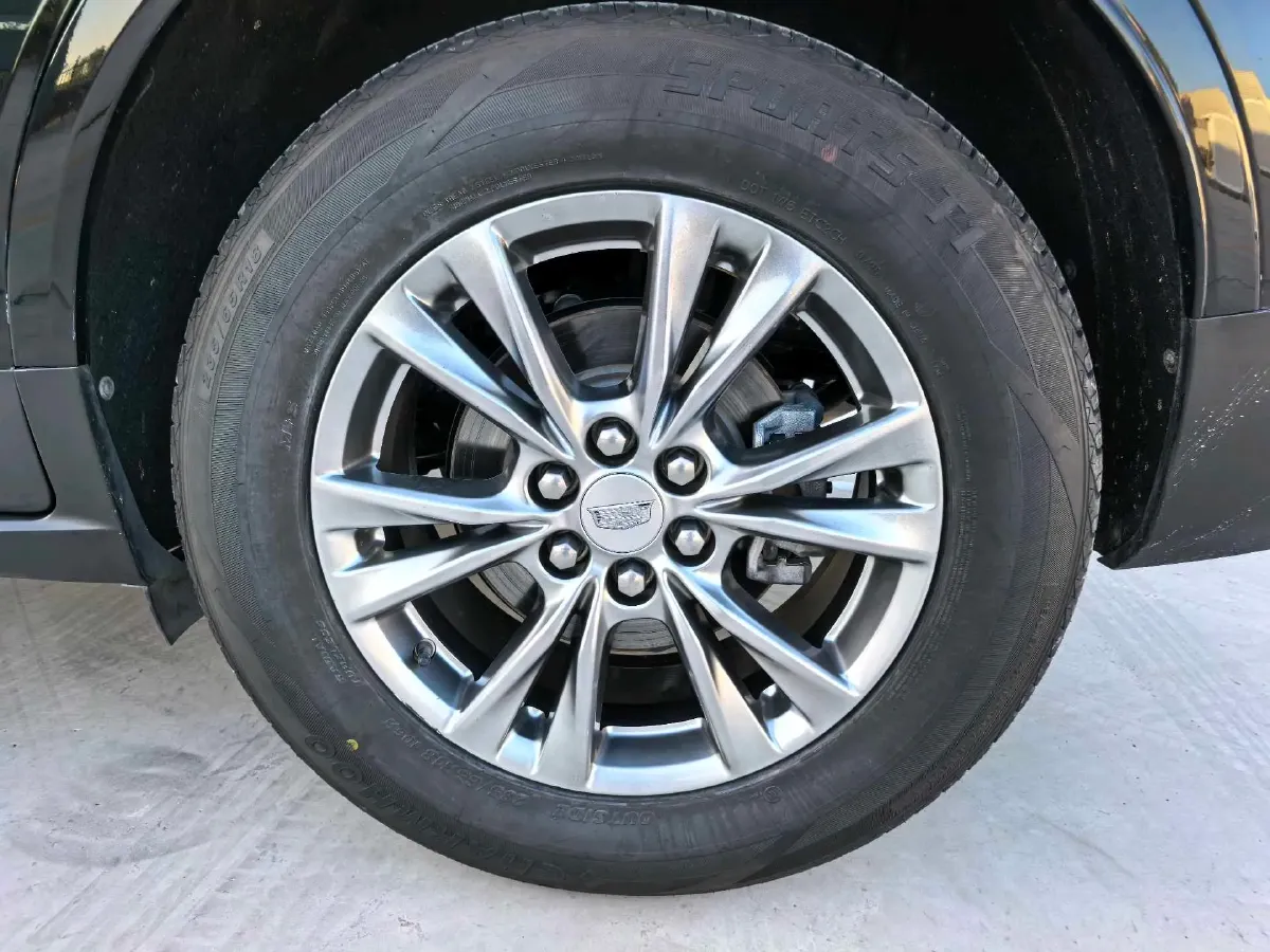 2020 Cadillac XT5 2.0T 241HP L4 9AT,autocango,china used car exporter,china ev exporter,chinese used car exporter,chinese used ev exporter