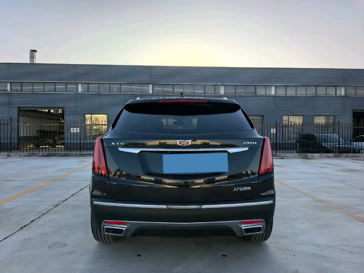 2020 Cadillac XT5 2.0T 241HP L4 9AT,autocango,china used car exporter,china ev exporter,chinese used car exporter,chinese used ev exporter