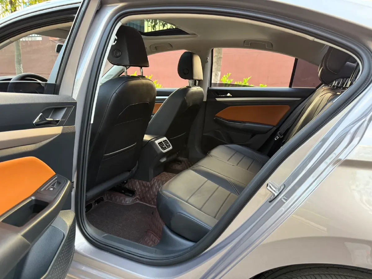 2025 Volkswagen Bora 1.4T 150HP L4 7DCT,autocango,china used car exporter,china ev exporter,chinese used car exporter,chinese used ev exporter