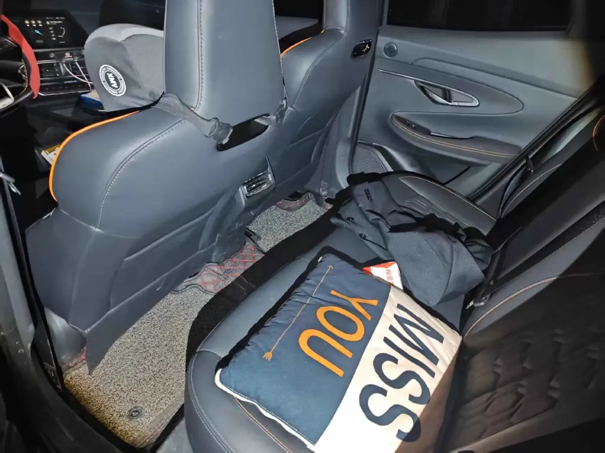 2022 ChangAn UNI-T 1.5T 188HP L4 7DCT,autocango,china used car exporter,china ev exporter,chinese used car exporter,chinese used ev exporter