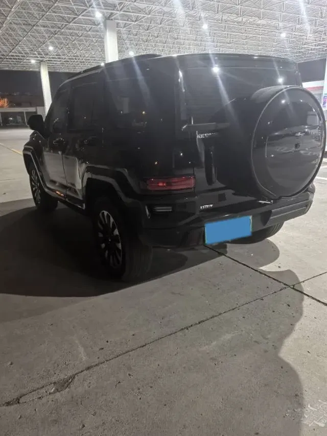 2024 Tank 700 3.0T 360HP V6 9AT PHEV 37.1KWH,autocango,china used car exporter,china ev exporter,chinese used car exporter,chinese used ev exporter