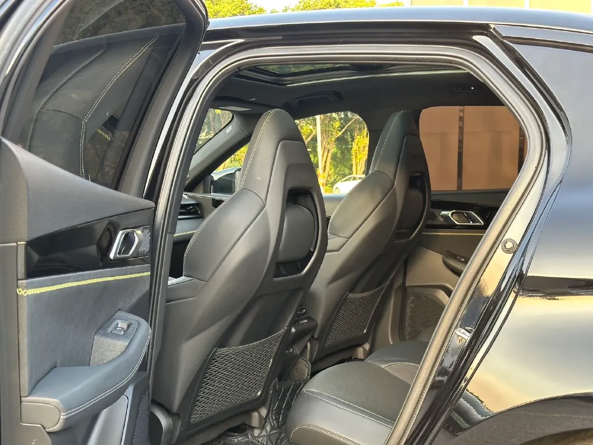 2023 LYNK&CO 03 2.0T 254HP L4 7DCT,autocango,china used car exporter,china ev exporter,chinese used car exporter,chinese used ev exporter