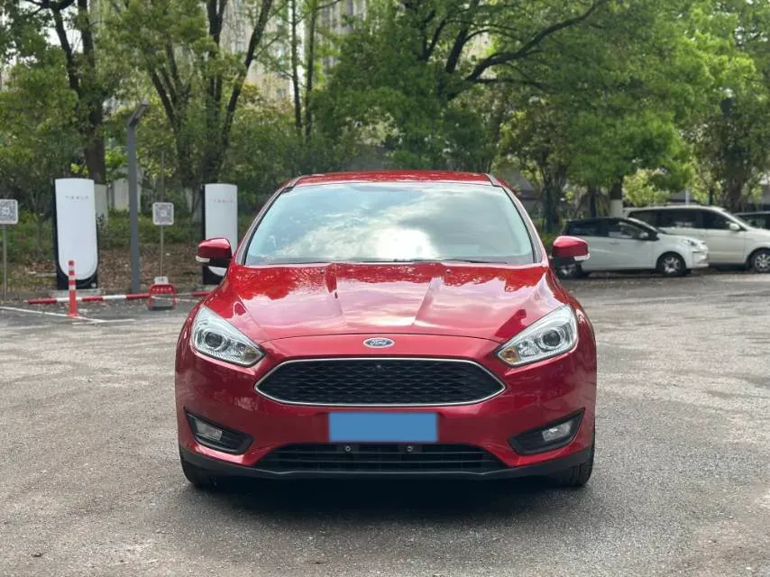 2017 Ford Focus 1.6L 125HP L4 6DCT,autocango,china used car exporter,china ev exporter,chinese used car exporter,chinese used ev exporter