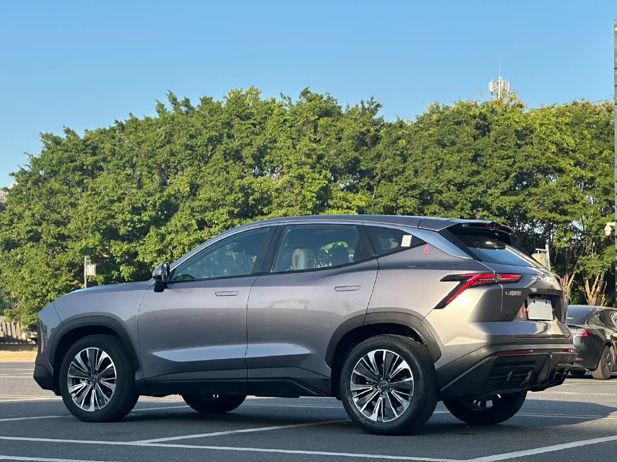 2022 Jetour DASHING 1.6T 197HP L4 7DCT,autocango,china used car exporter,china ev exporter,chinese used car exporter,chinese used ev exporter