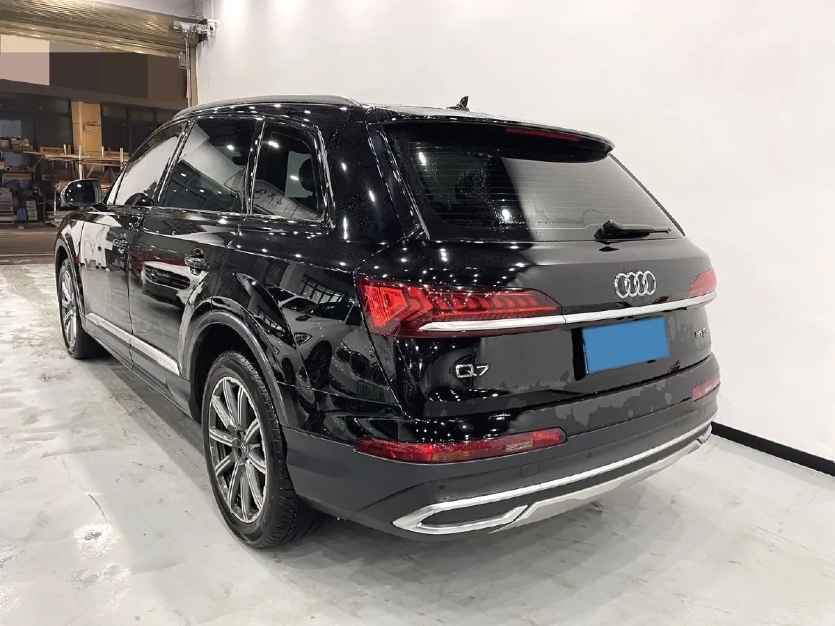 2020 Audi Q7 2.0T 245HP L4 8AT,autocango,china used car exporter,china ev exporter,chinese used car exporter,chinese used ev exporter
