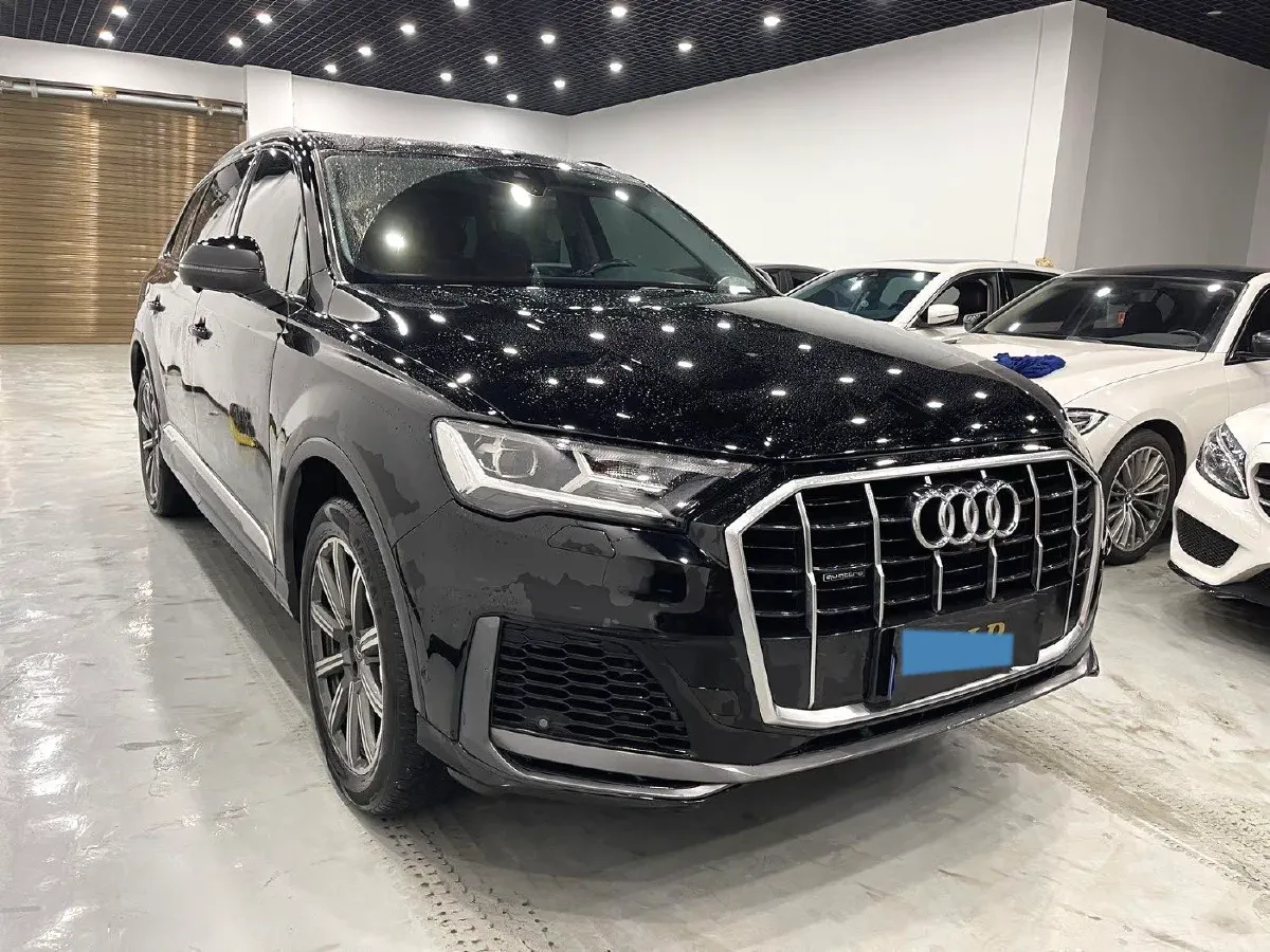 2020 Audi Q7 2.0T 245HP L4 8AT,autocango,china used car exporter,china ev exporter,chinese used car exporter,chinese used ev exporter