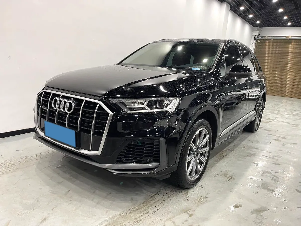 2020 Audi Q7 2.0T 245HP L4 8AT,autocango,china used car exporter,china ev exporter,chinese used car exporter,chinese used ev exporter