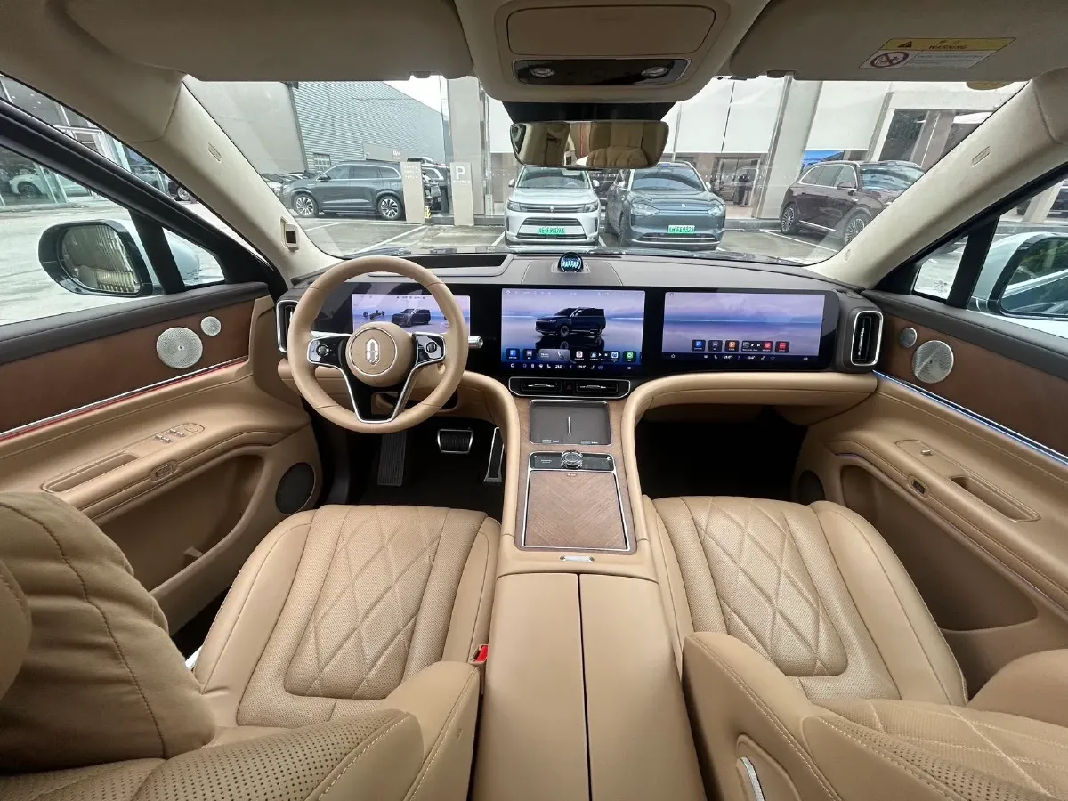 2024 AITO AITO M9 1.5T 152HP L4 REEV 42KWH,autocango,china used car exporter,china ev exporter,chinese used car exporter,chinese used ev exporter