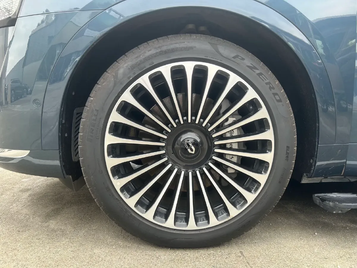 2024 AITO AITO M9 1.5T 152HP L4 REEV 42KWH,autocango,china used car exporter,china ev exporter,chinese used car exporter,chinese used ev exporter