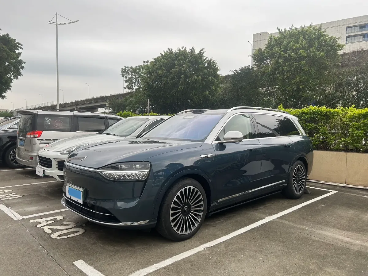 2024 AITO AITO M9 1.5T 152HP L4 REEV 42KWH,autocango,china used car exporter,china ev exporter,chinese used car exporter,chinese used ev exporter