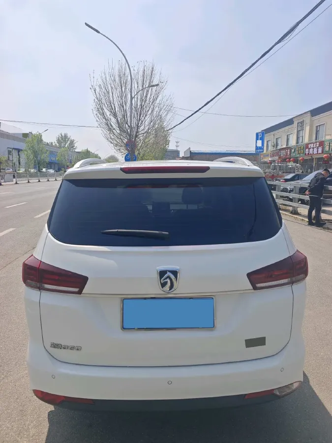 2019 BaoJun 360 1.5L 105HP L4 6MT,autocango,china used car exporter,china ev exporter,chinese used car exporter,chinese used ev exporter