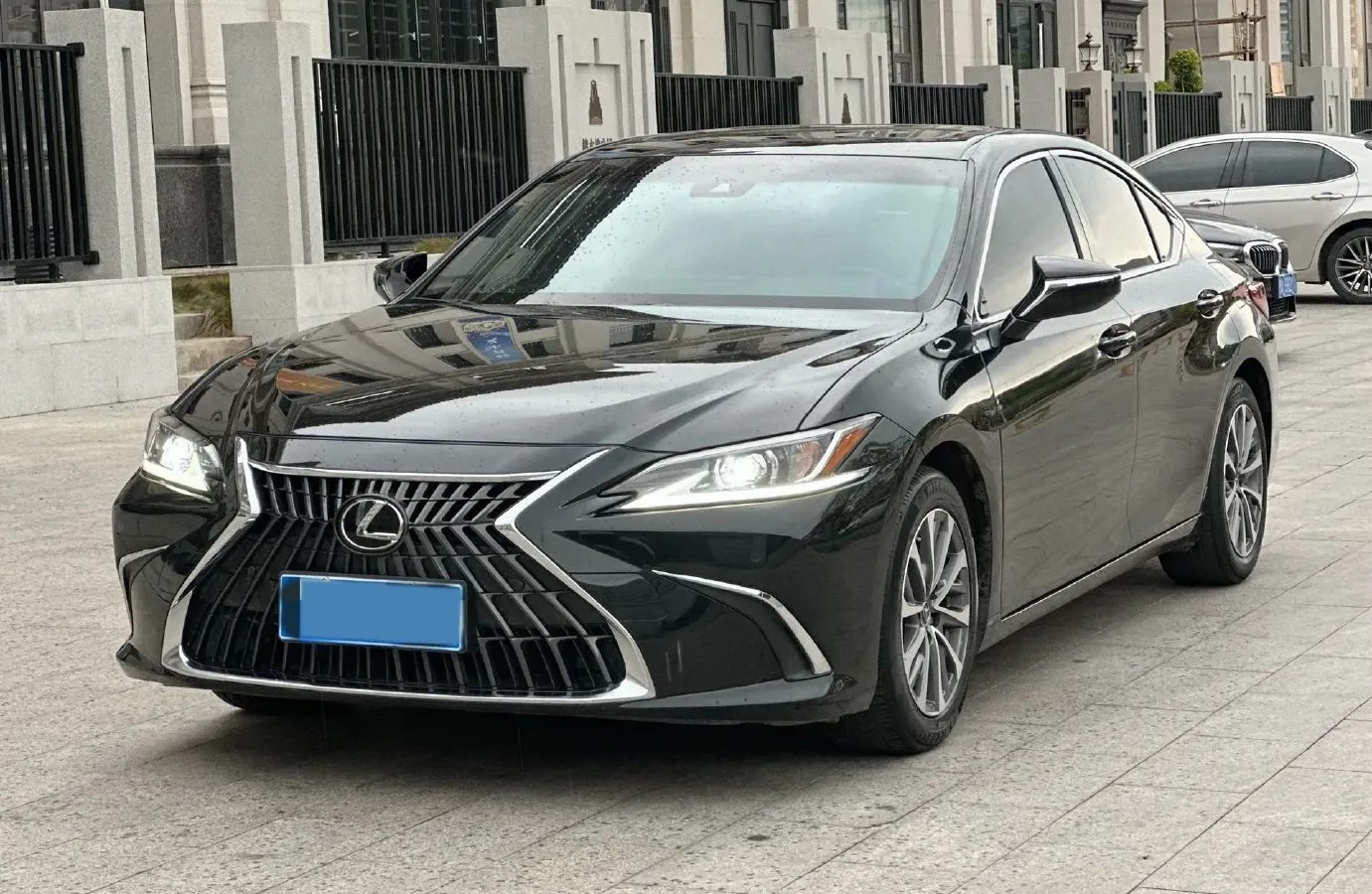 2022 Lexus ES 2.0L 173HP L4 CVT,autocango,china used car exporter,china ev exporter,chinese used car exporter,chinese used ev exporter